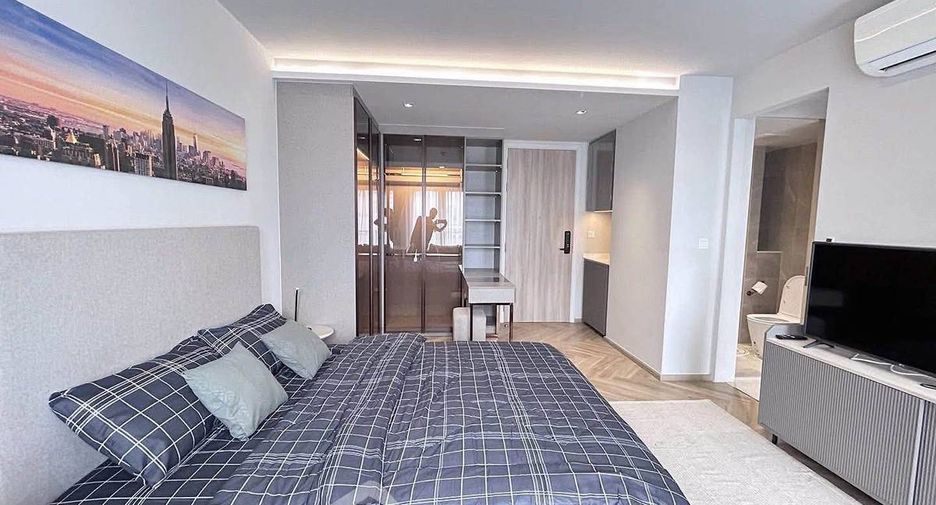 For sale 1 bed condo in Watthana, Bangkok