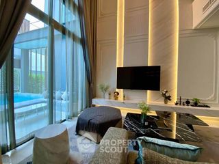 For sale 5 bedrooms house in Bang Kapi, Bangkok