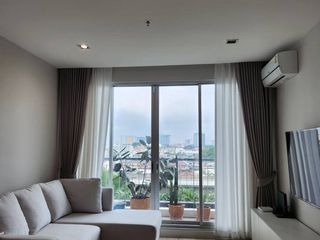 À louer 2 chambres condo à Thon Buri, Bangkok