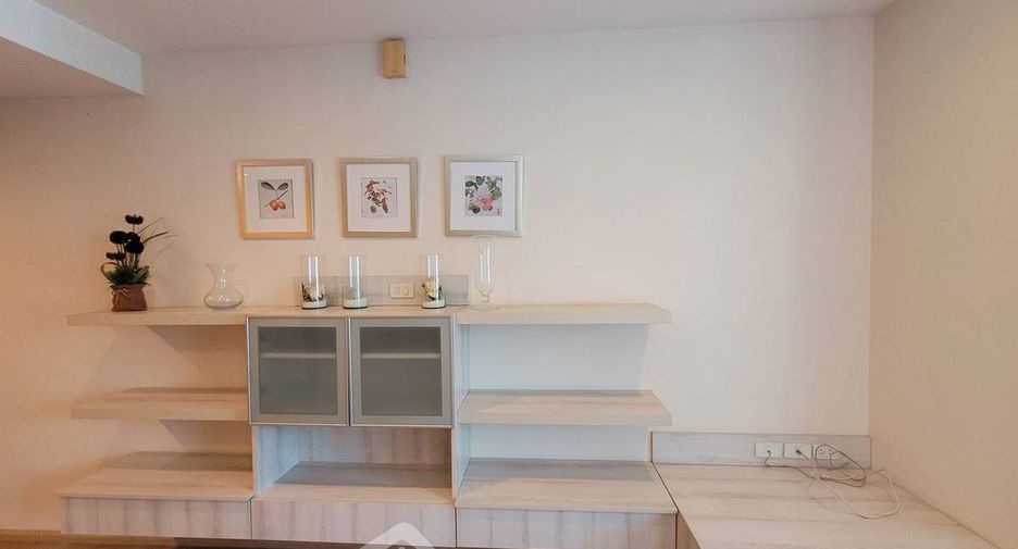 Condo en alquiler de 1 habitaciones en Khlong Toei, Bangkok