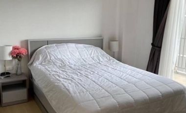 For rent 2 bedrooms condo in Huai Khwang, Bangkok