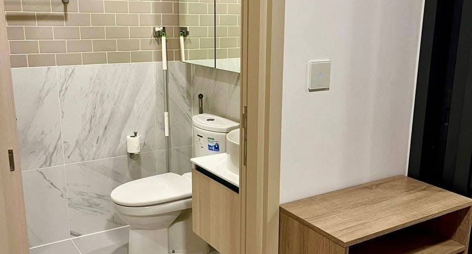 For rent 1 bed condo in Ratchathewi, Bangkok