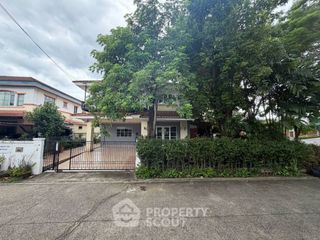 For rent 4 bedrooms house in Bang Khen, Bangkok