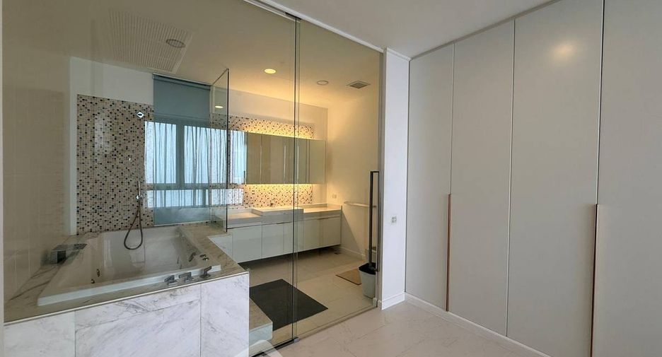 Condo en alquiler de 2 habitaciones en Bang Lamung, Chonburi