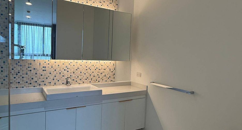 Condo en alquiler de 2 habitaciones en Bang Lamung, Chonburi