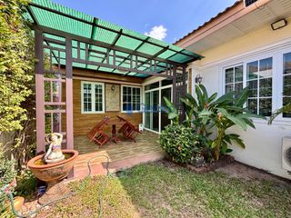 Haus zur Miete mit 3 Zimmer in Bang Lamung, Chonburi