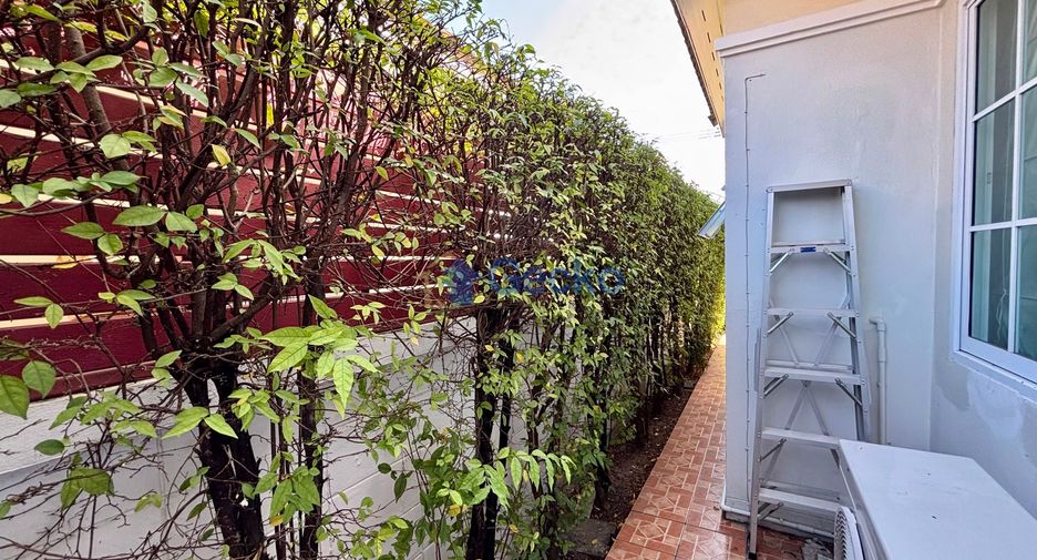 Haus zur Miete mit 3 Zimmer in Bang Lamung, Chonburi