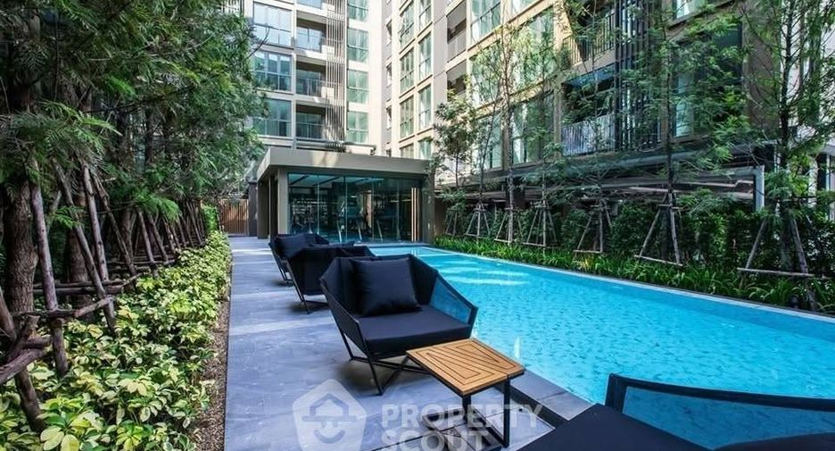 À louer 2 chambres condo à Huai Khwang, Bangkok