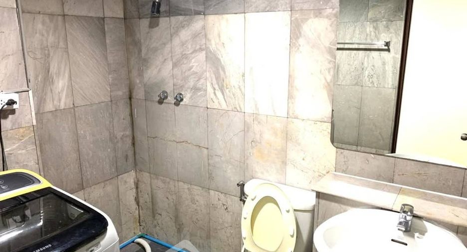 Wohnung zur Miete mit 2 Zimmer in Watthana, Bangkok