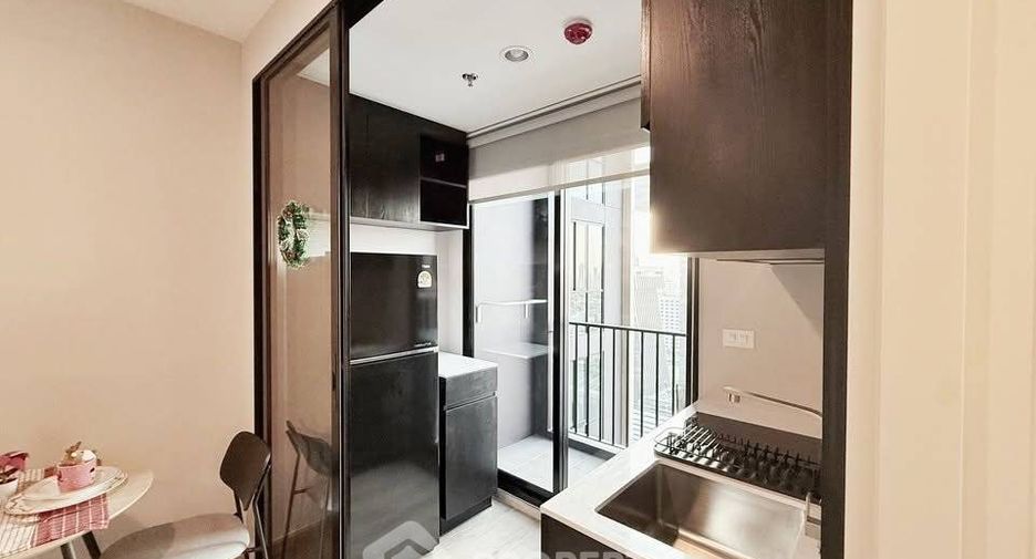 For rent 1 bed condo in Huai Khwang, Bangkok