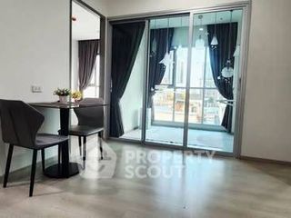 À louer 2 chambres condo à Huai Khwang, Bangkok