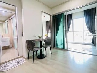 À louer 2 chambres condo à Huai Khwang, Bangkok