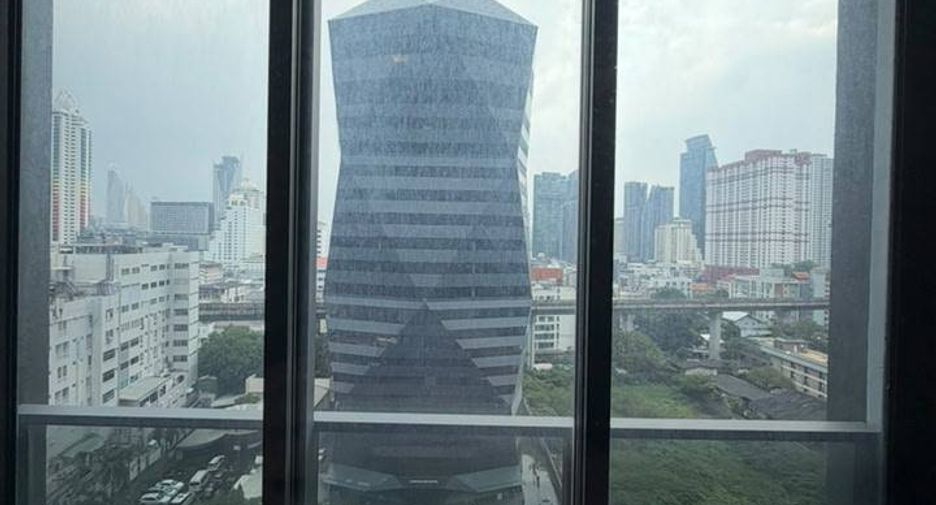 For rent 2 bedrooms condo in Ratchathewi, Bangkok