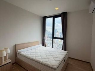 Condo en alquiler de 2 habitaciones en Ratchathewi, Bangkok