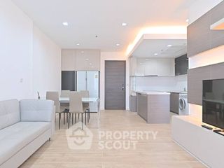 À louer 2 chambres condo à Huai Khwang, Bangkok