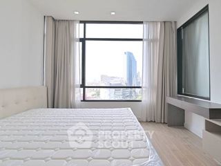 À louer 2 chambres condo à Huai Khwang, Bangkok