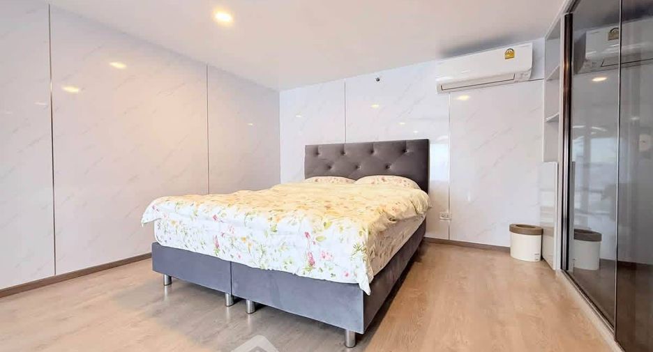 À louer 1 chambre condo à Huai Khwang, Bangkok