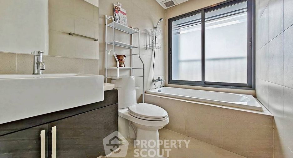 Condo en alquiler de 1 habitaciones en Khlong Toei, Bangkok