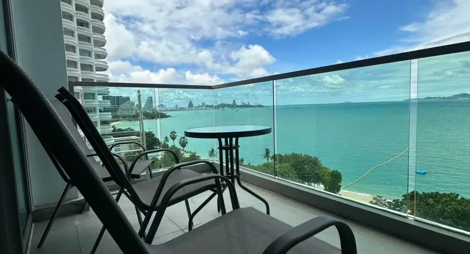 For rent 2 bedrooms condo in Bang Lamung, Chonburi