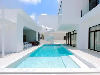 Casa en venta de 5 habitaciones en Bang Saray, Pattaya