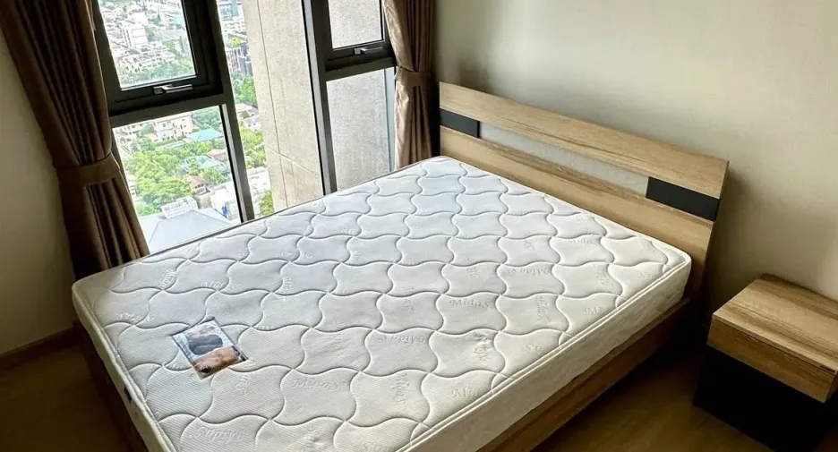 Condo en alquiler de 1 habitaciones en Bang Na, Bangkok