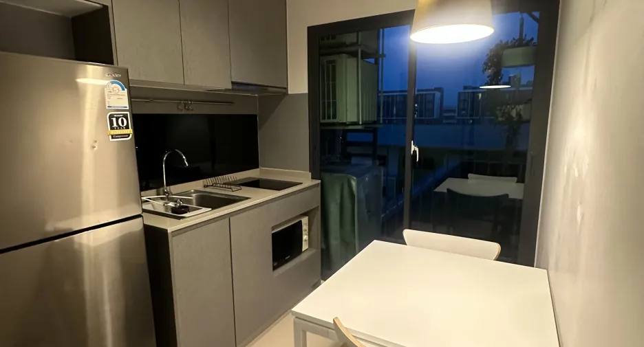 À vendre 1 chambre condo à Phra Khanong, Bangkok