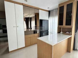 出租 3 卧室 独立屋 在 Saphan Sung, 曼谷