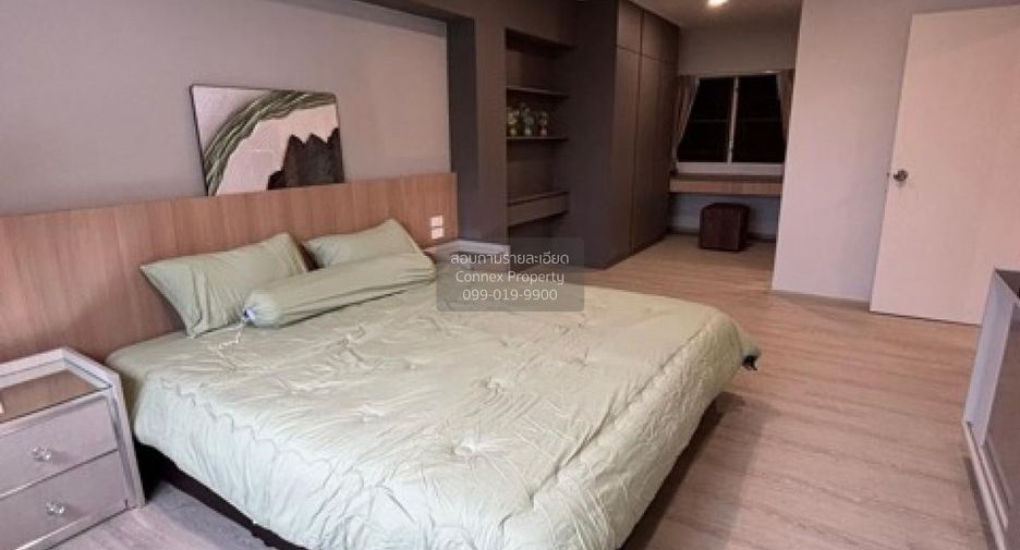 For rent 3 bedrooms condo in Watthana, Bangkok