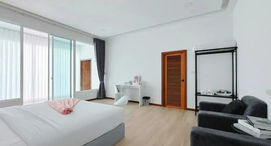 For sale 3 bedrooms villa in Saraphi, Chiang Mai