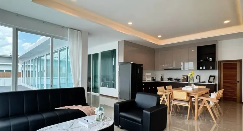 For sale 3 bedrooms villa in Saraphi, Chiang Mai