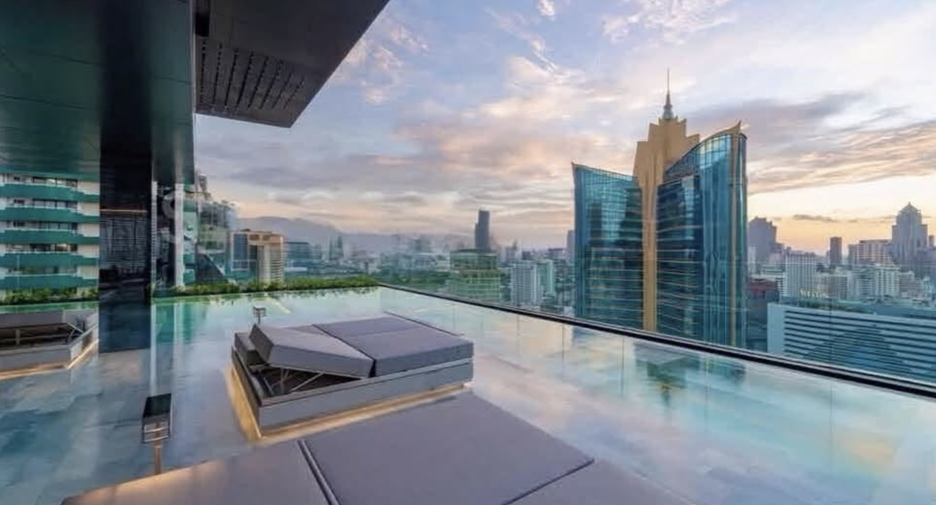 À louer 2 chambres condo à Khlong Toei, Bangkok