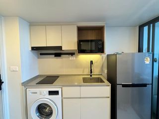 Condo en alquiler de 1 habitaciones en Khlong Toei, Bangkok