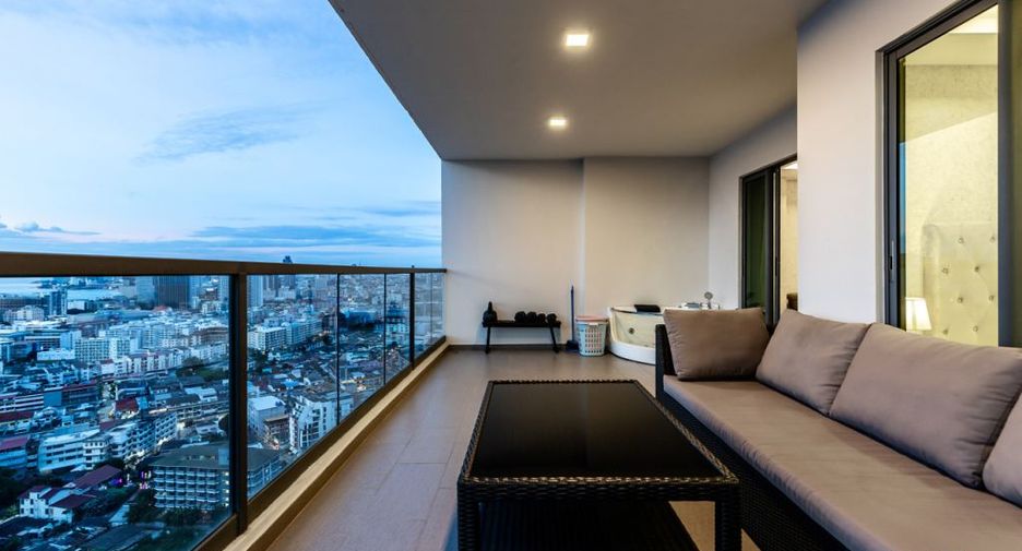 Condo en alquiler de 2 habitaciones en Bang Lamung, Chonburi
