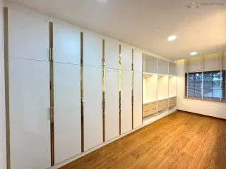 Villa en alquiler de 3 habitaciones en Bang Lamung, Chonburi