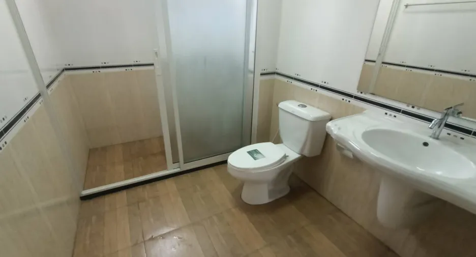 Продажа 3 спальни дом в Банг Ламунг, Чонбури