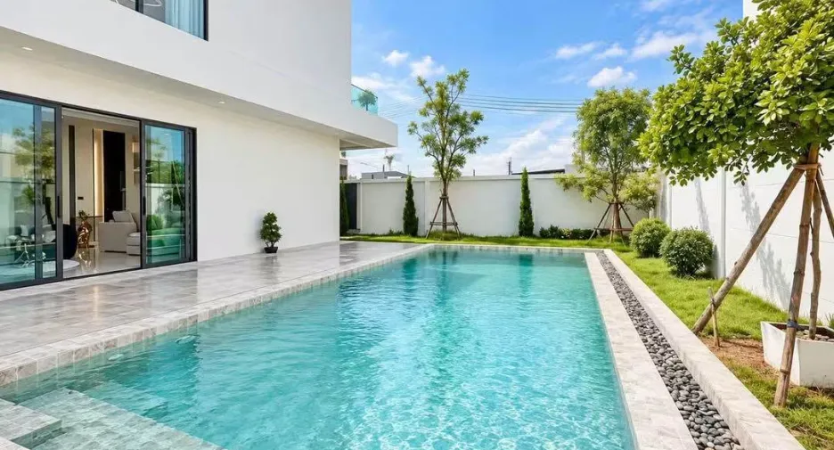 For sale 5 bedrooms villa in Huay Yai, Pattaya