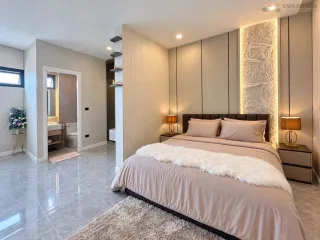 For sale 5 bedrooms villa in Bang Lamung, Chonburi