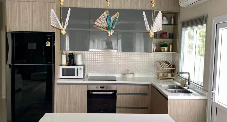 For sale 4 bedrooms villa in Huay Yai, Pattaya