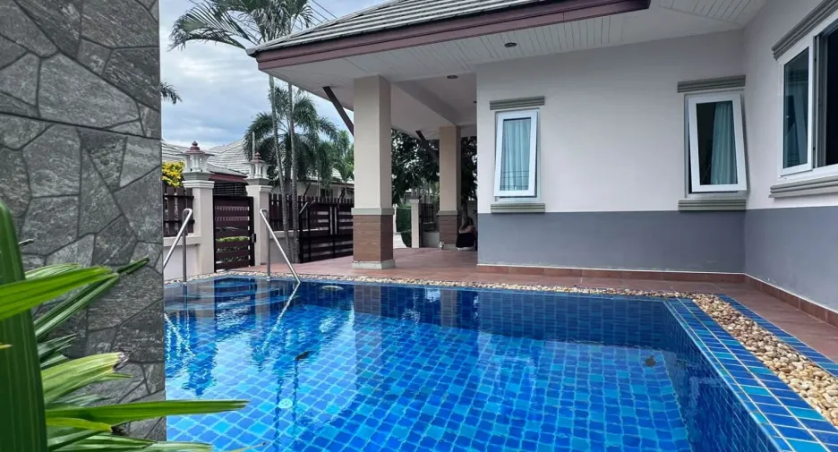 For sale 3 bedrooms villa in Huay Yai, Pattaya