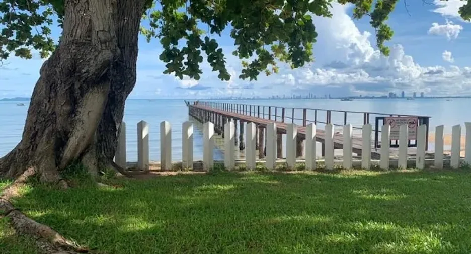 For sale 2 ベッドルーム condo in Bang Saray, Pattaya