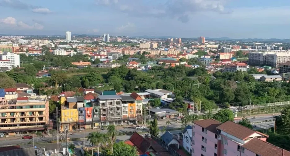 Wohnung zum Kauf mit Studio in Bang Lamung, Chonburi