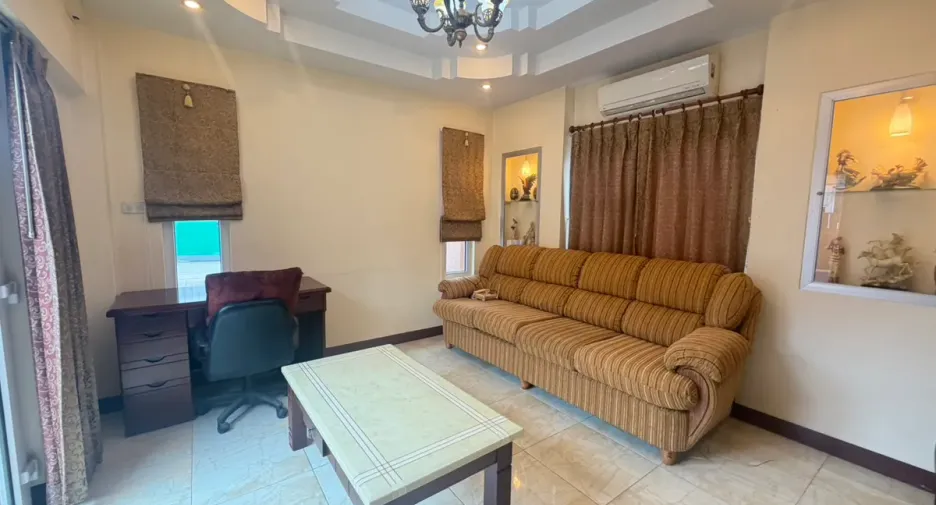 For rent 2 ベッドルーム house in Bang Lamung, Chonburi