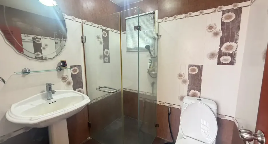 For rent 2 ベッドルーム house in Bang Lamung, Chonburi