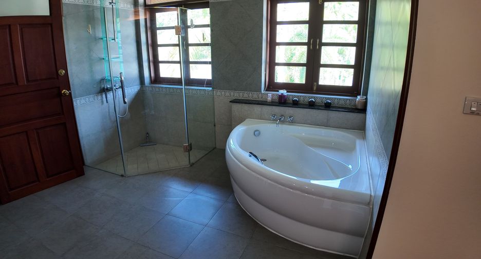 For rent and for sale 5 bedrooms villa in Mae Rim, Chiang Mai