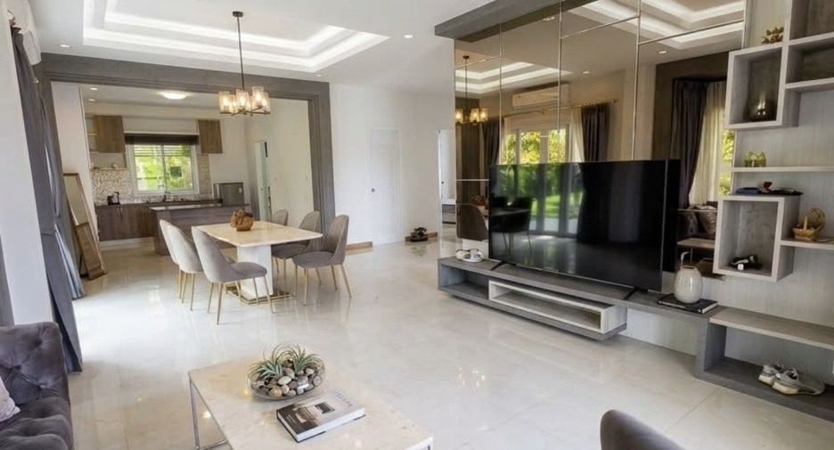 Casa en venta de 4 habitaciones en Hang Dong, Chiang Mai