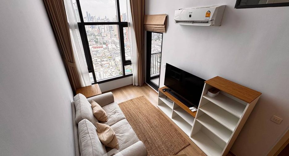For rent 2 bedrooms condo in Khlong Toei, Bangkok