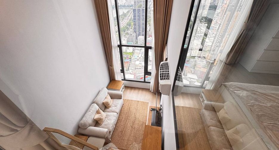 For rent 2 bedrooms condo in Khlong Toei, Bangkok