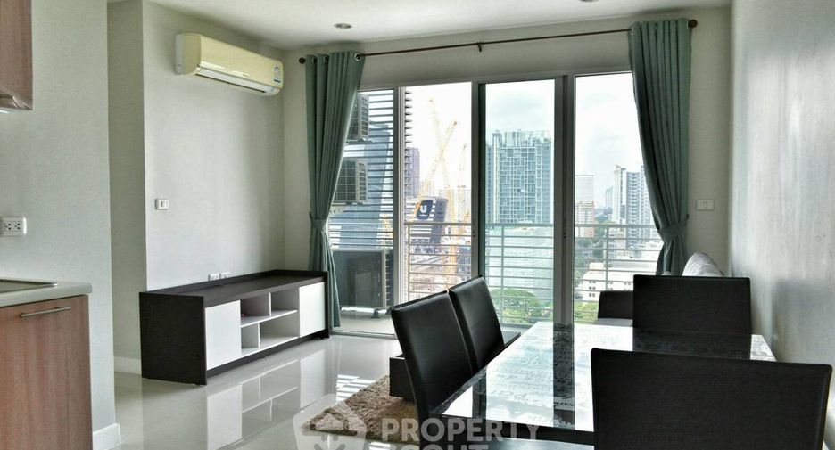 For rent 2 bedrooms condo in Ratchathewi, Bangkok