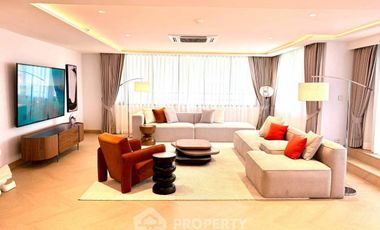 For rent 4 bedrooms condo in Sathon, Bangkok