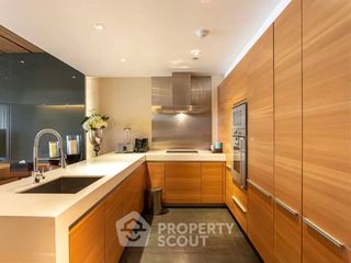 Condo en alquiler de 2 habitaciones en Yan Nawa, Bangkok